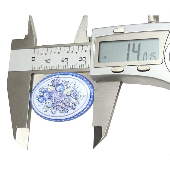 Michaela Frey Blue Enamel Flower Oval Brooch Pin, Signed M504 - Picture 7 of 8